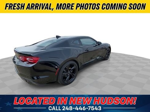 Used 2023 Chevrolet Camaro LT w/ Technology Package RWD image 2
