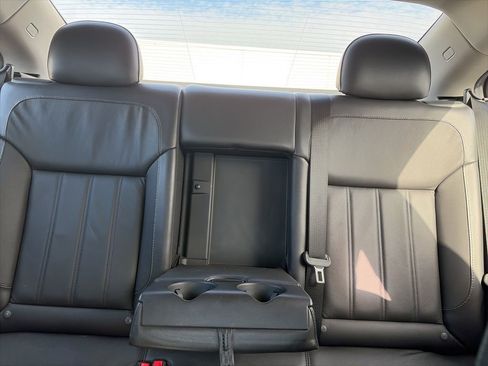 Used 2016 Buick Regal image 8