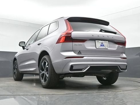 New 2026 Volvo XC60 B5 Core w/ Climate Package AWD/4WD image 39