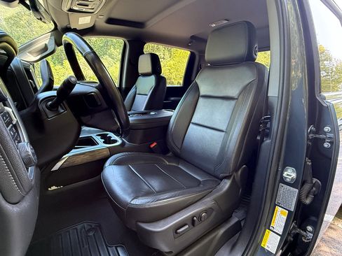 Used 2020 Chevrolet Silverado 2500 LTZ w/ LTZ Premium Package image 15