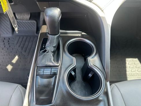 Used 2024 Toyota Camry SE FWD image 15