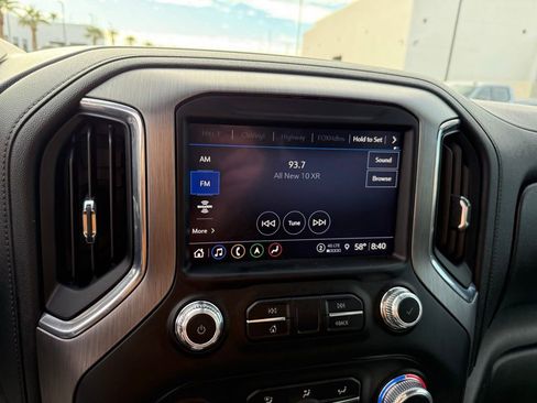 Used 2023 GMC Sierra 2500 Denali w/ Denali Ultimate Package image 32