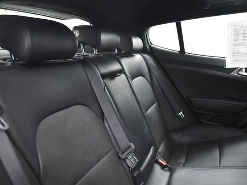 Used 2019 Kia Stinger GT image 16