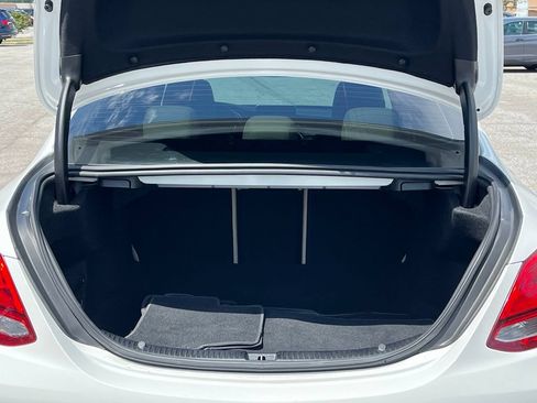 Used 2018 Mercedes-Benz C 300 4MATIC Sedan image 25