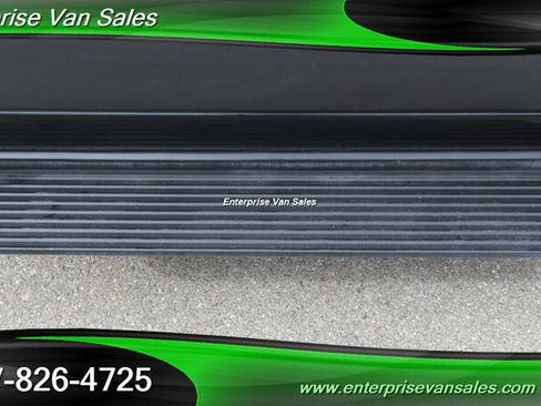 Used 2021 Ford Transit 350 XLT RWD image 12