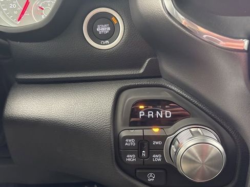 New 2026 RAM 1500 Laramie AWD/4WD image 37