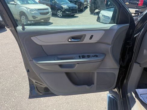 Used 2017 Chevrolet Traverse LS w/ LPO, 'HIT The Road' Package AWD/4WD image 18