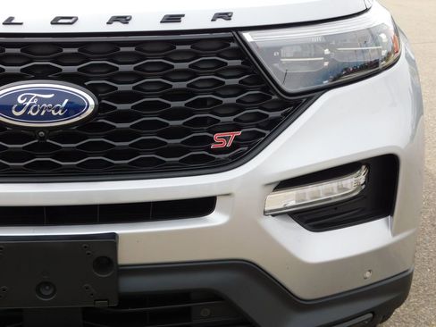 Used 2021 Ford Explorer ST w/ Equipment Group 401A AWD/4WD image 12