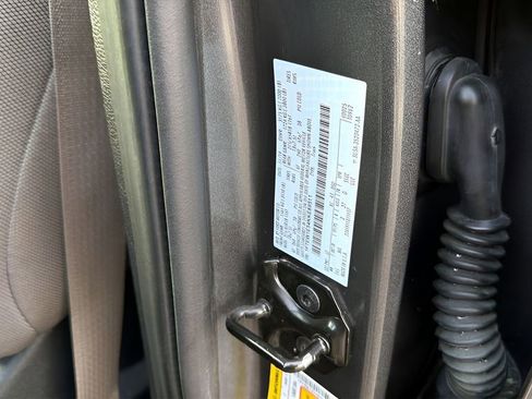 Used 2019 Ford F150 XLT w/ Equipment Group 302A Luxury image 38