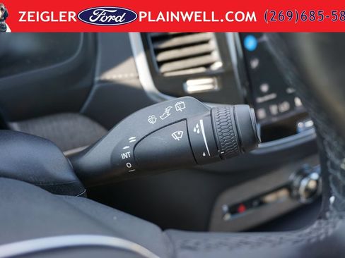 Used 2023 Volvo XC90 B6 Ultimate w/ Protection Package Premier AWD/4WD image 29