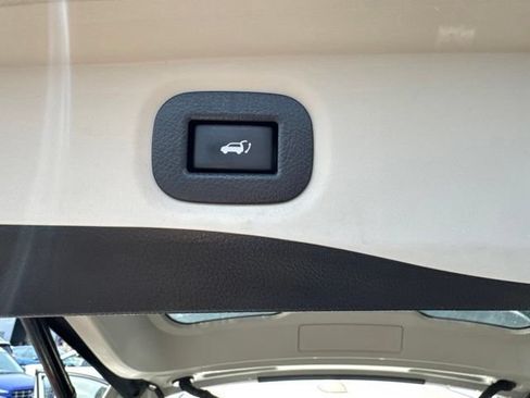 Used 2020 Nissan Rogue SV AWD/4WD image 21