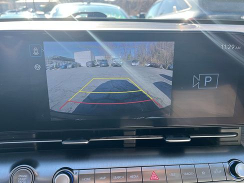 Used 2025 Hyundai Kona SEL image 29