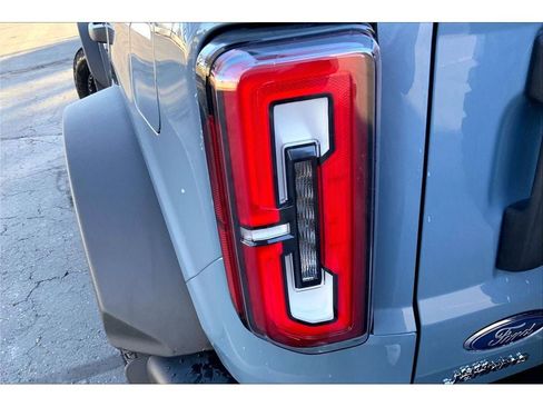 Used 2024 Ford Bronco Wildtrak image 30