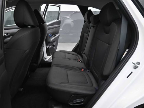 New 2026 Hyundai Tucson SE image 15