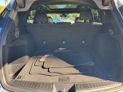 Used 2025 Acura RDX SH-AWD image 8