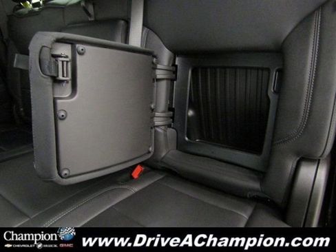 Used 2025 Chevrolet Silverado 1500 LTZ image 23