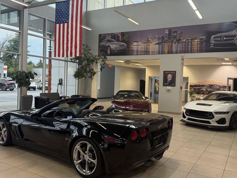 Used 2011 Chevrolet Corvette Grand Sport w/ Preferred Equipment Group RWD image 44