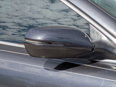 Used 2017 Honda CR-V Touring image 12