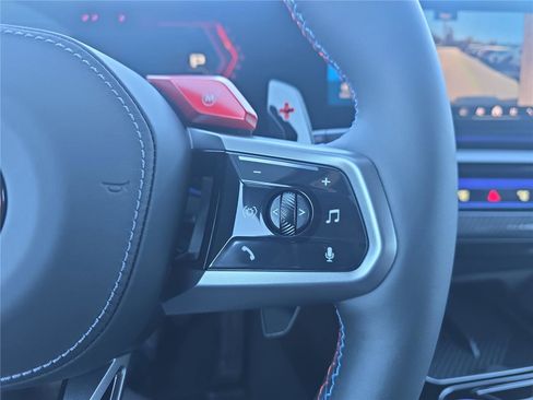 Used 2026 BMW M5 Touring image 23