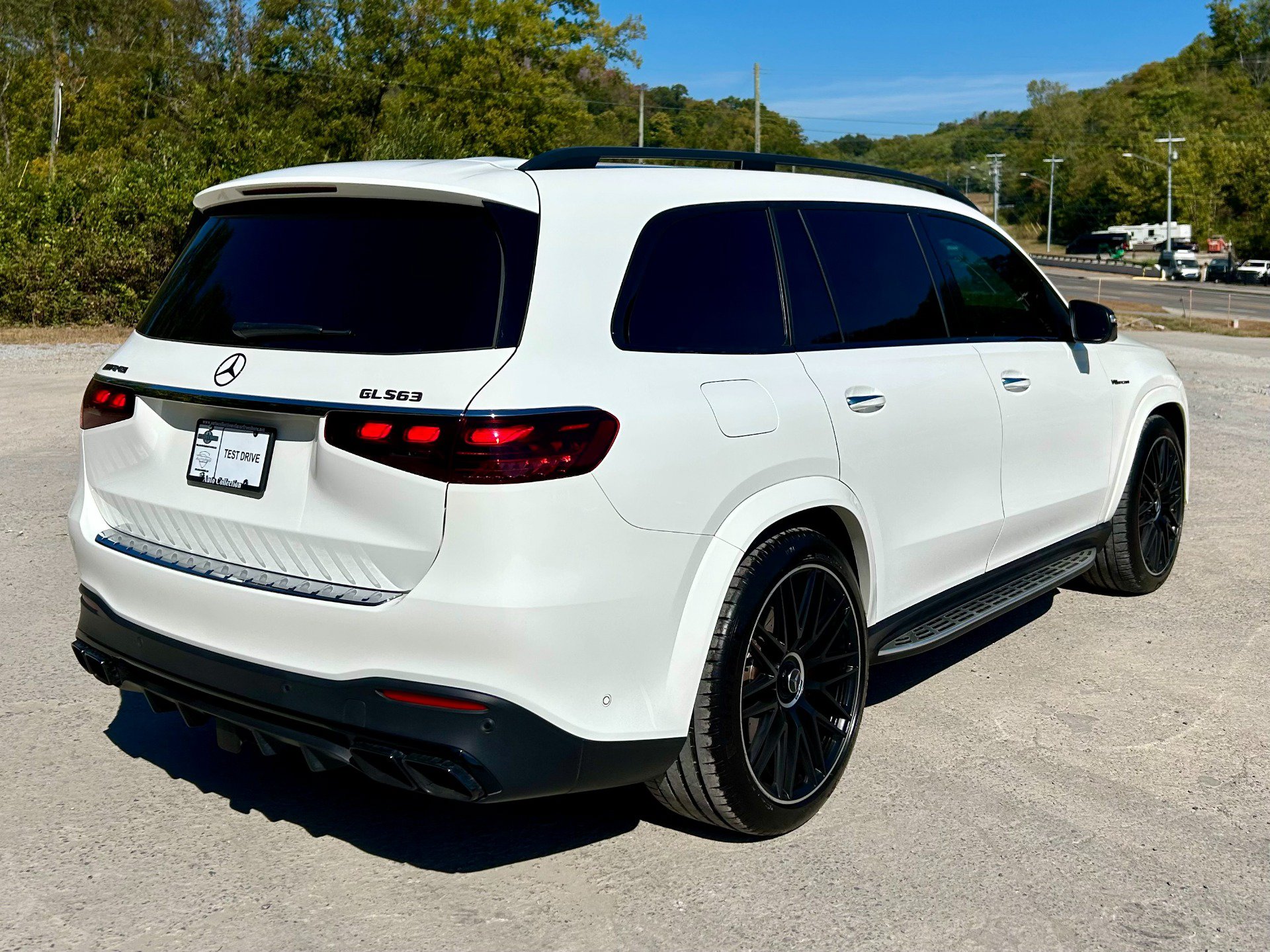 Used 2024 Mercedes-Benz GLS 63 AMG 4MATIC image 3