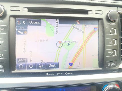 Used 2019 Toyota Highlander Limited Platinum image 22