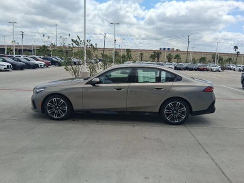 New 2026 BMW 530i w/ M Sport Package RWD image 3