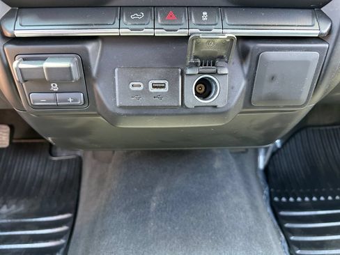 Used 2021 GMC Sierra 2500 SLE w/ SLE Convenience Package AWD/4WD image 33