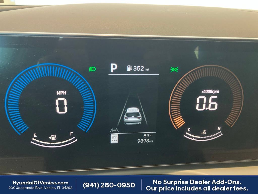 Used 2025 Hyundai Tucson SE FWD image 15