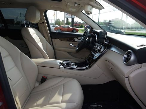 Used 2017 Mercedes-Benz GLC 300 image 32