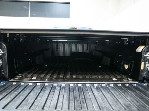 Used 2017 Toyota Tacoma TRD Off-Road image 31