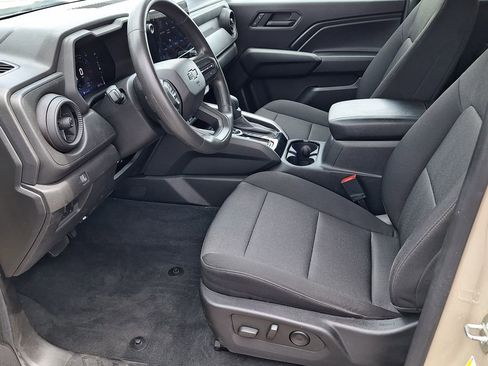 Used 2023 Chevrolet Colorado Trail Boss w/ LPO, Skid Plate Package AWD/4WD image 10
