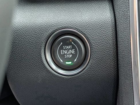 New 2026 GMC Acadia Denali Ultimate w/ LPO, Floor Liner Package AWD/4WD image 27