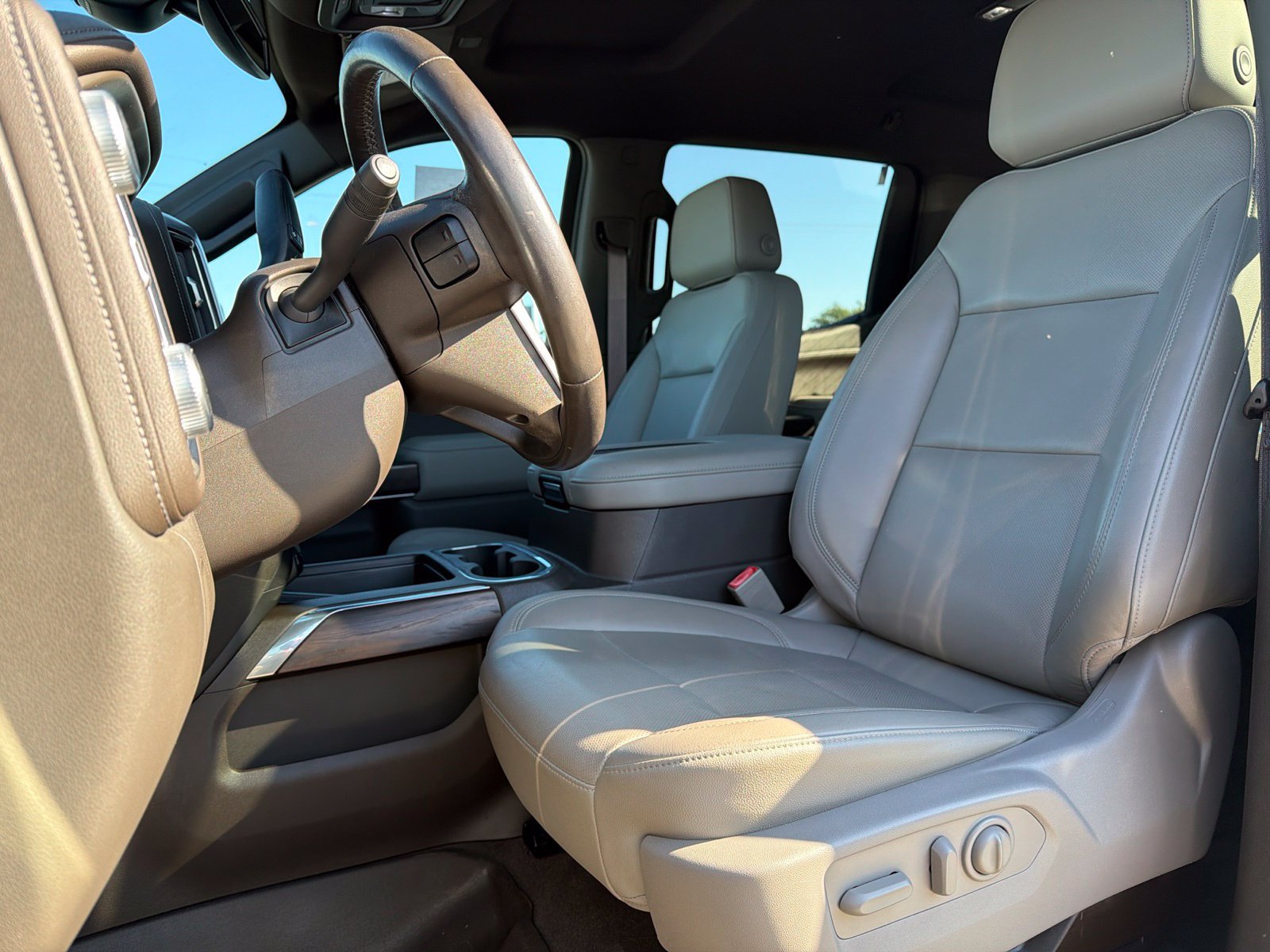 Used 2020 GMC Sierra 1500 SLT AWD/4WD image 8
