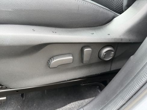Certified 2024 Subaru Forester Premium AWD/4WD image 18