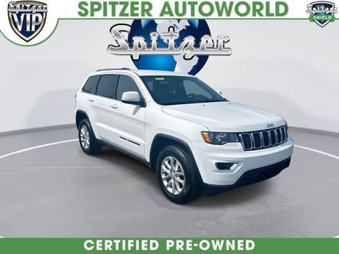 Certified 2021 Jeep Grand Cherokee Laredo w/ Security & Convenience Group AWD/4WD image 2