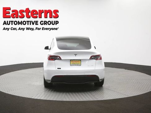 Used 2021 Tesla Model Y Long Range AWD/4WD image 33