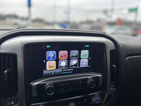 Used 2018 GMC Sierra 1500 SLT image 10