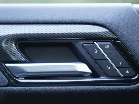 Used 2026 GMC Sierra 2500 AT4 w/ AT4 Premium Plus Package image 16