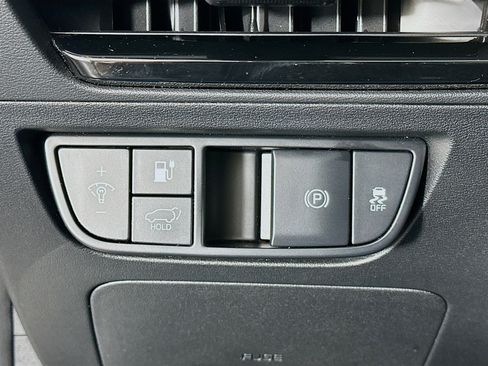 Used 2023 Kia EV6 Wind RWD image 17