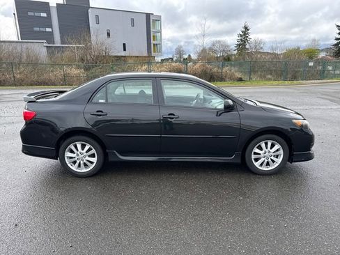 Used 2010 Toyota Corolla S image 8