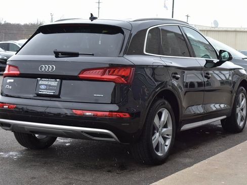 Used 2019 Audi Q5 2.0T Premium Plus w/ Premium Plus Package image 6