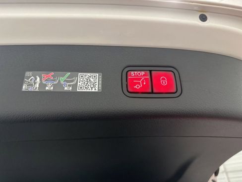 New 2026 Mercedes-Benz GLC 300 image 26