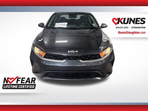 Used 2024 Kia Forte LXS image 4