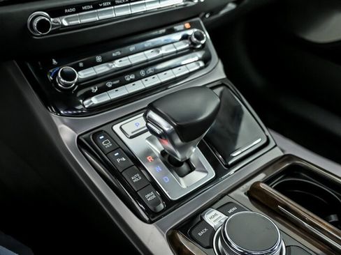 Used 2017 Genesis G90 5.0 Ultimate AWD/4WD image 34