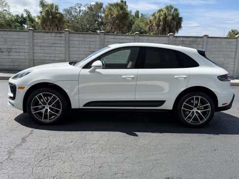 Certified 2026 Porsche Macan AWD/4WD image 2