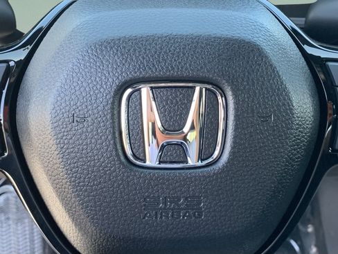 Used 2025 Honda Civic Sport image 39