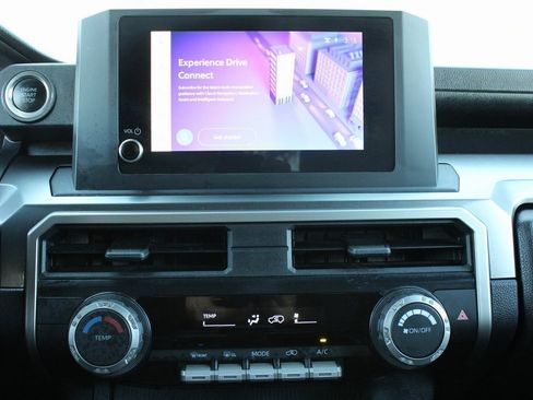 Used 2025 Toyota 4Runner SR5 image 17