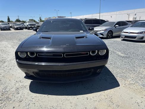 Used 2015 Dodge Challenger R/T Plus RWD image 2