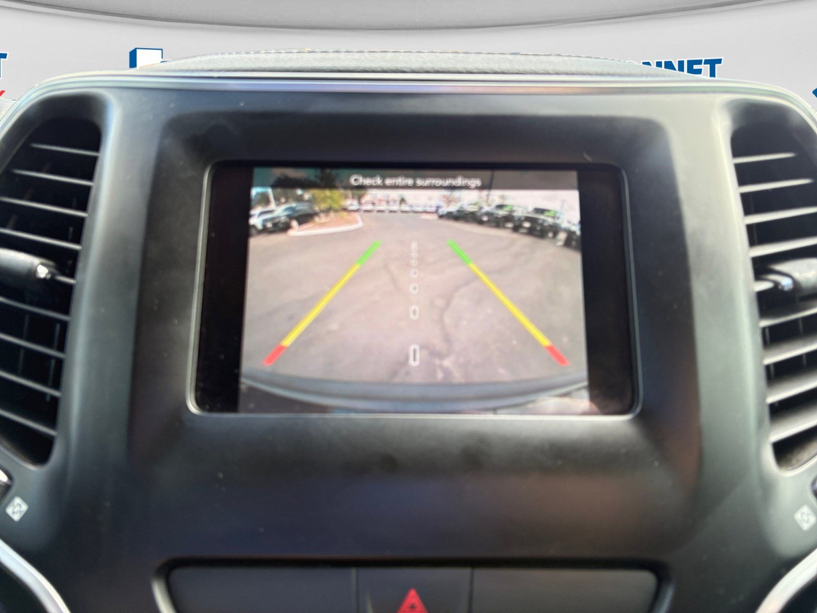 Used 2019 Jeep Cherokee Latitude Plus FWD image 16