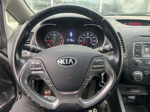 Used 2014 Kia Forte EX image 9